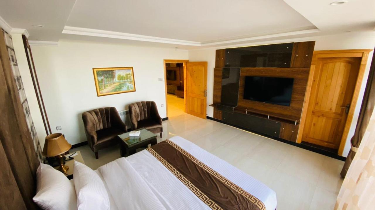Falettis Grand Hotel Murree Exterior photo