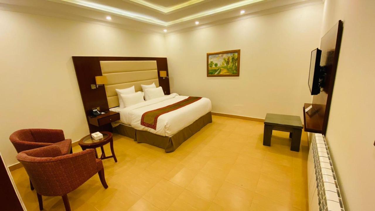 Falettis Grand Hotel Murree Exterior photo