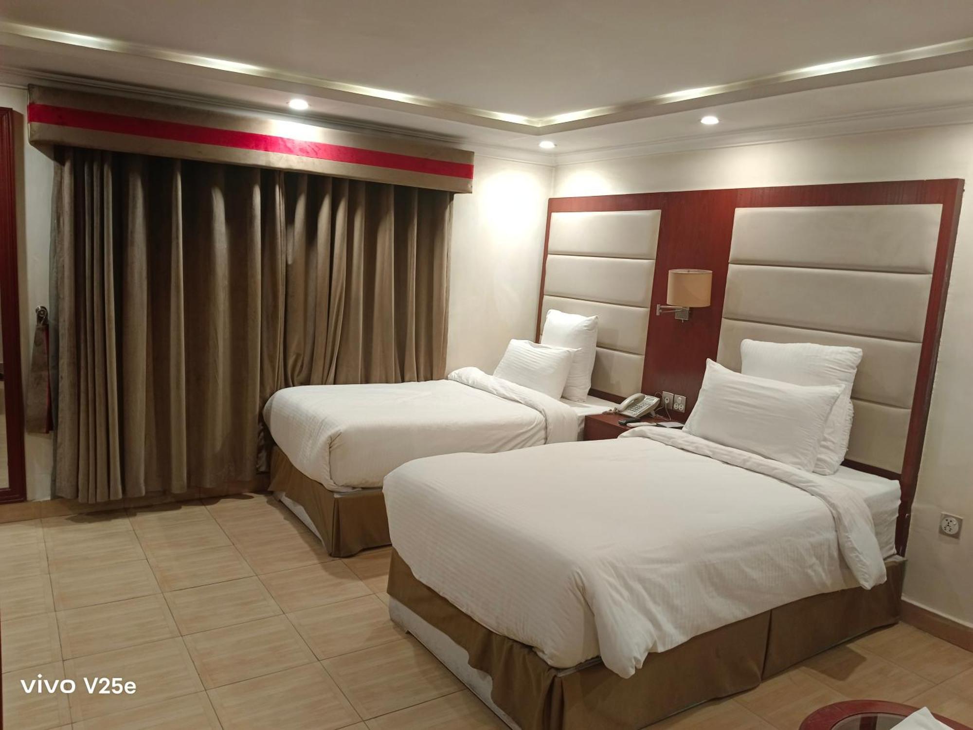 Falettis Grand Hotel Murree Exterior photo