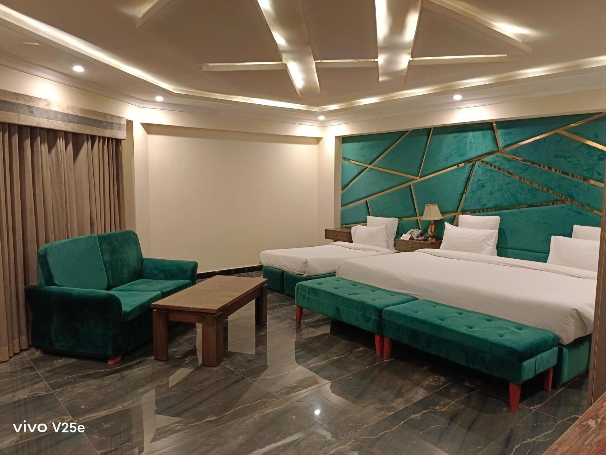 Falettis Grand Hotel Murree Exterior photo