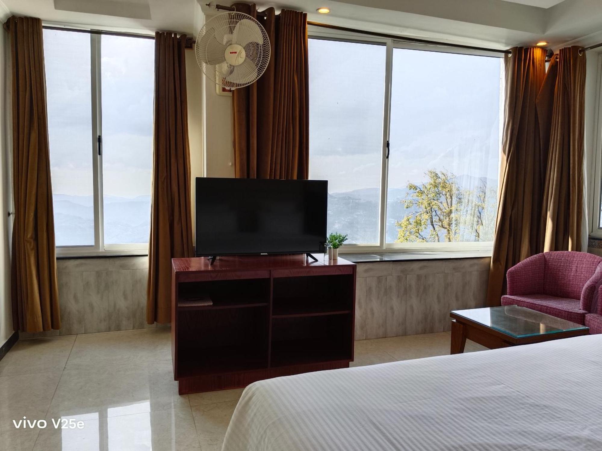 Falettis Grand Hotel Murree Exterior photo