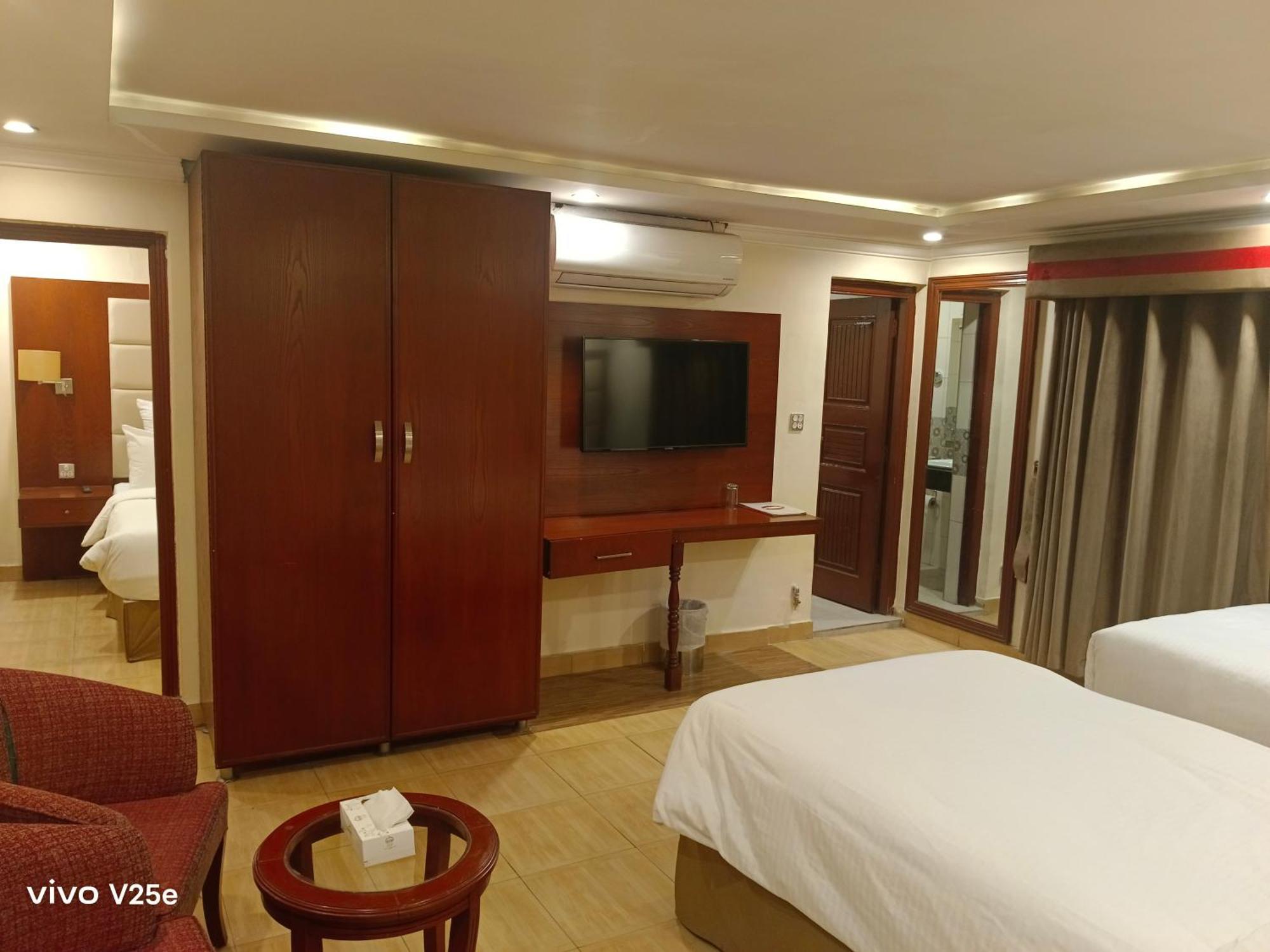 Falettis Grand Hotel Murree Exterior photo