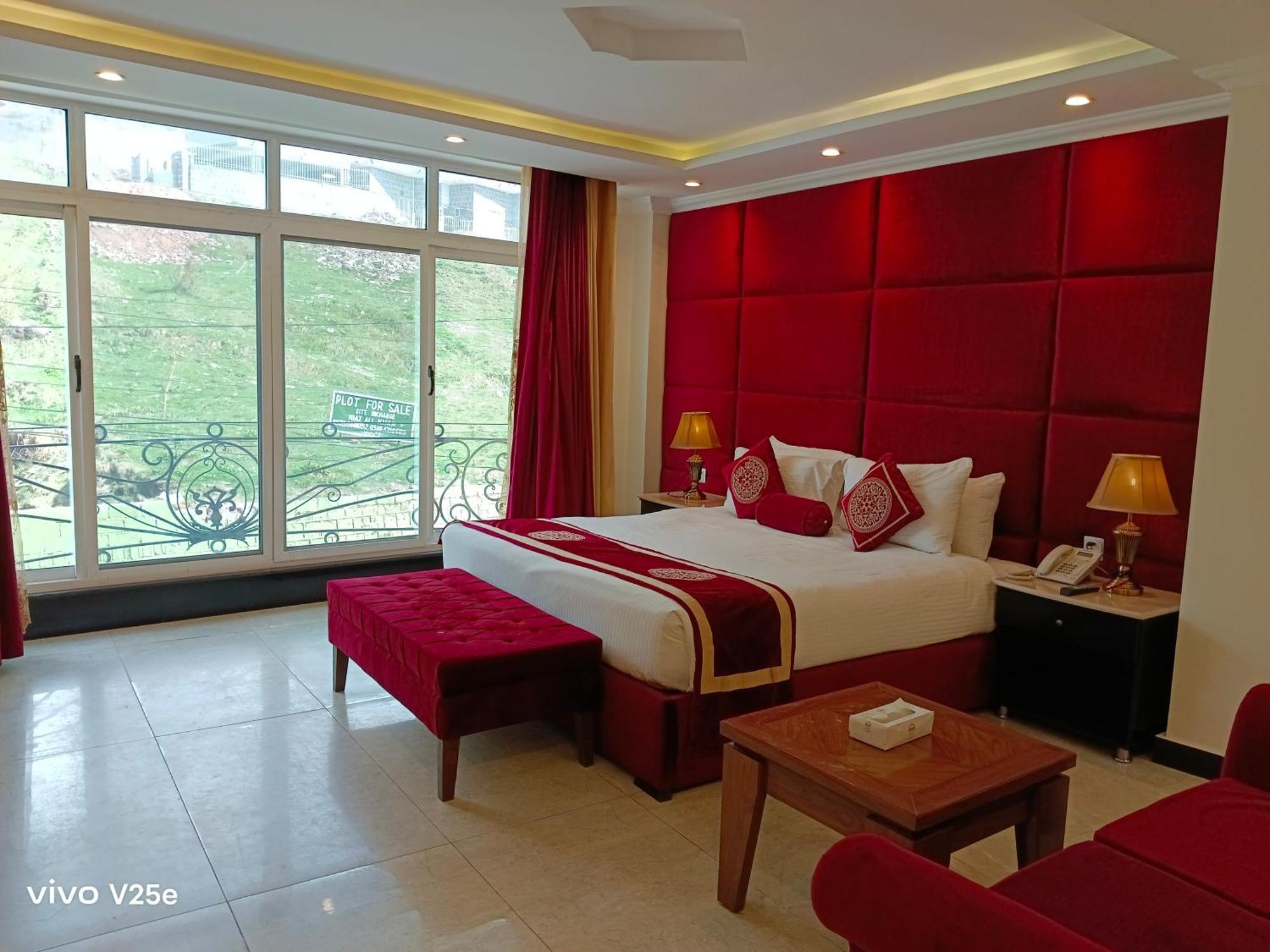 Falettis Grand Hotel Murree Exterior photo