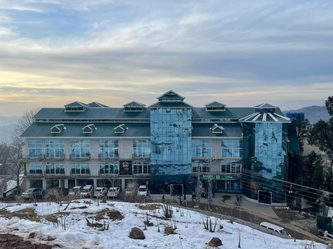 Falettis Grand Hotel Murree Exterior photo