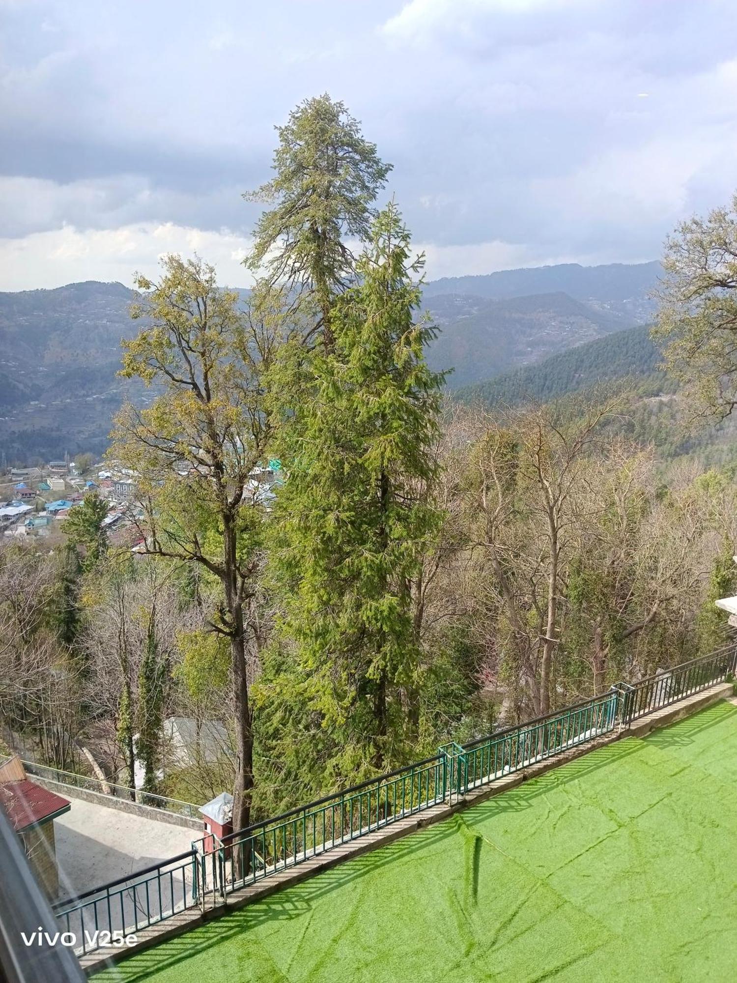 Falettis Grand Hotel Murree Exterior photo